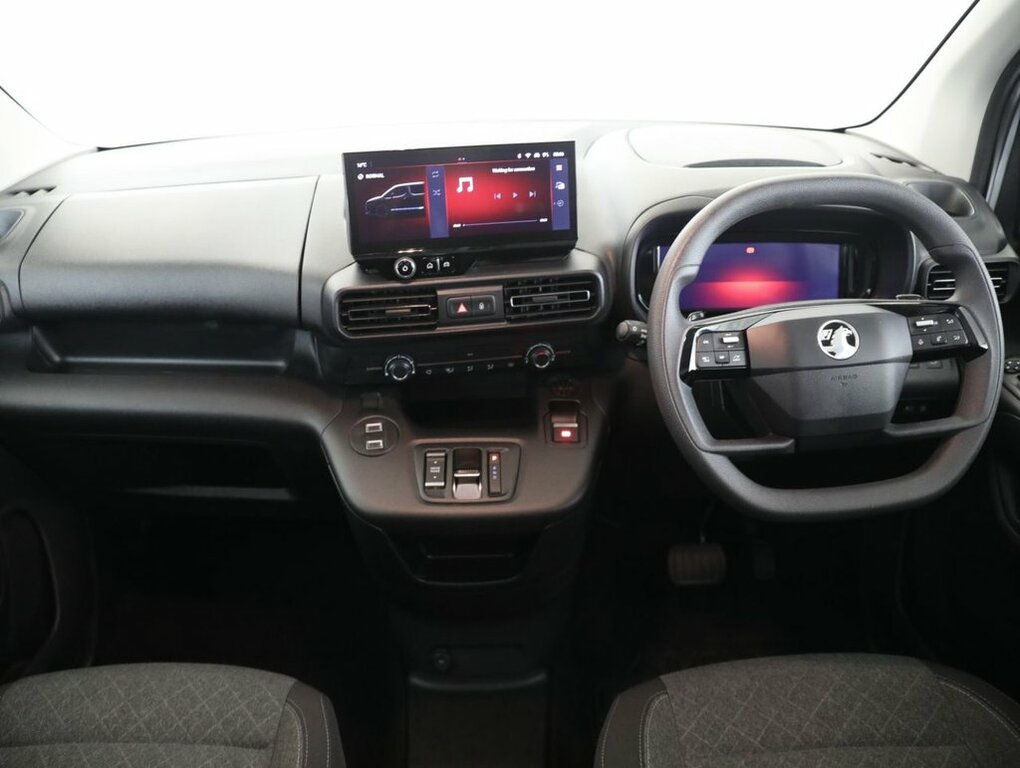Vauxhall Combo-e Life 52Kwh Ultimate XL Mpv 7.4Kw Cha White #26