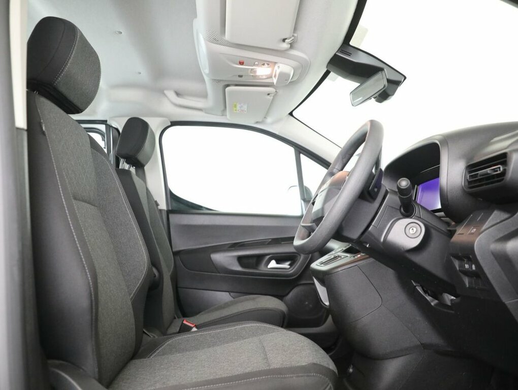 Vauxhall Combo-e Life 52Kwh Ultimate XL Mpv 7.4Kw Cha White #20