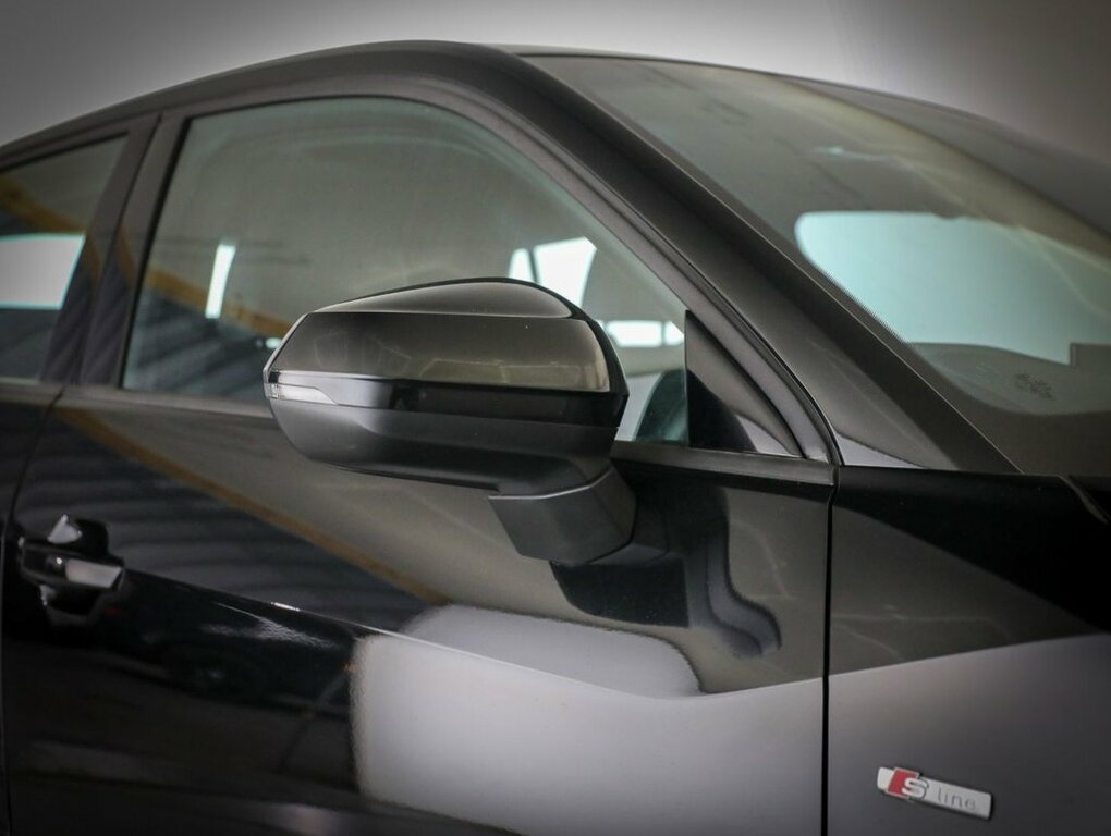 Audi Q2 1.5L S Line Black #6