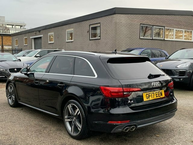 Audi A4 Avant 2.0 Tdi Ultra S Black #4