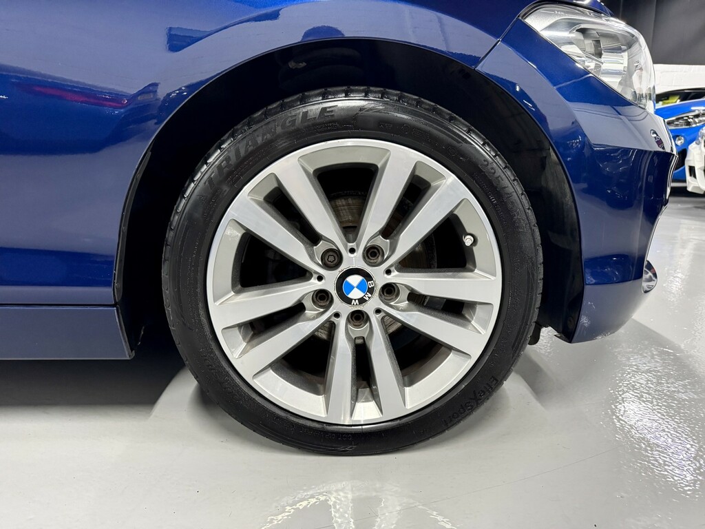 BMW 1 Series 2.0 118D Sport 5-Door Blue #3