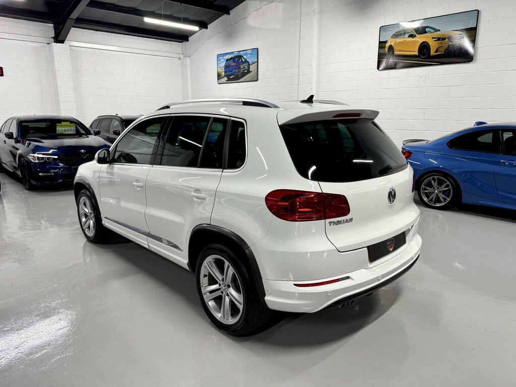 Volkswagen Tiguan 2.0 Tdi Bluemotion Tech R-line Edition White #2