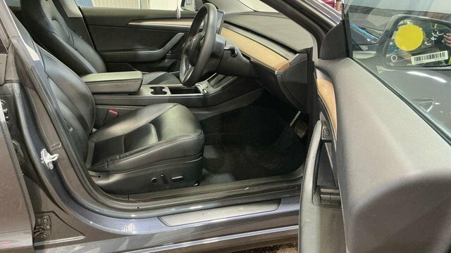 Tesla Model 3 Dual Motor Long Range Saloon 4 White #11