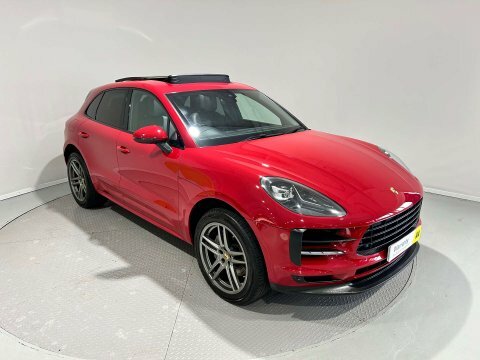 Porsche Macan 3.0 Macan S Red