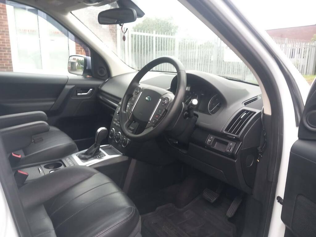 Land Rover Freelander 2.2 Td4 Xs White #8