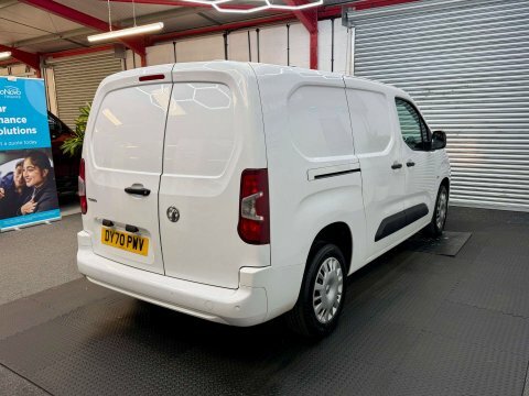 Vauxhall Combo 1.5 Turbo D White #5