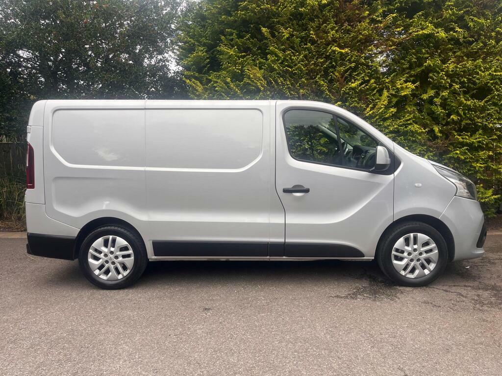 Renault Trafic 1.6 Dci 29 Business Panel Van Swb Standard Roof White #14