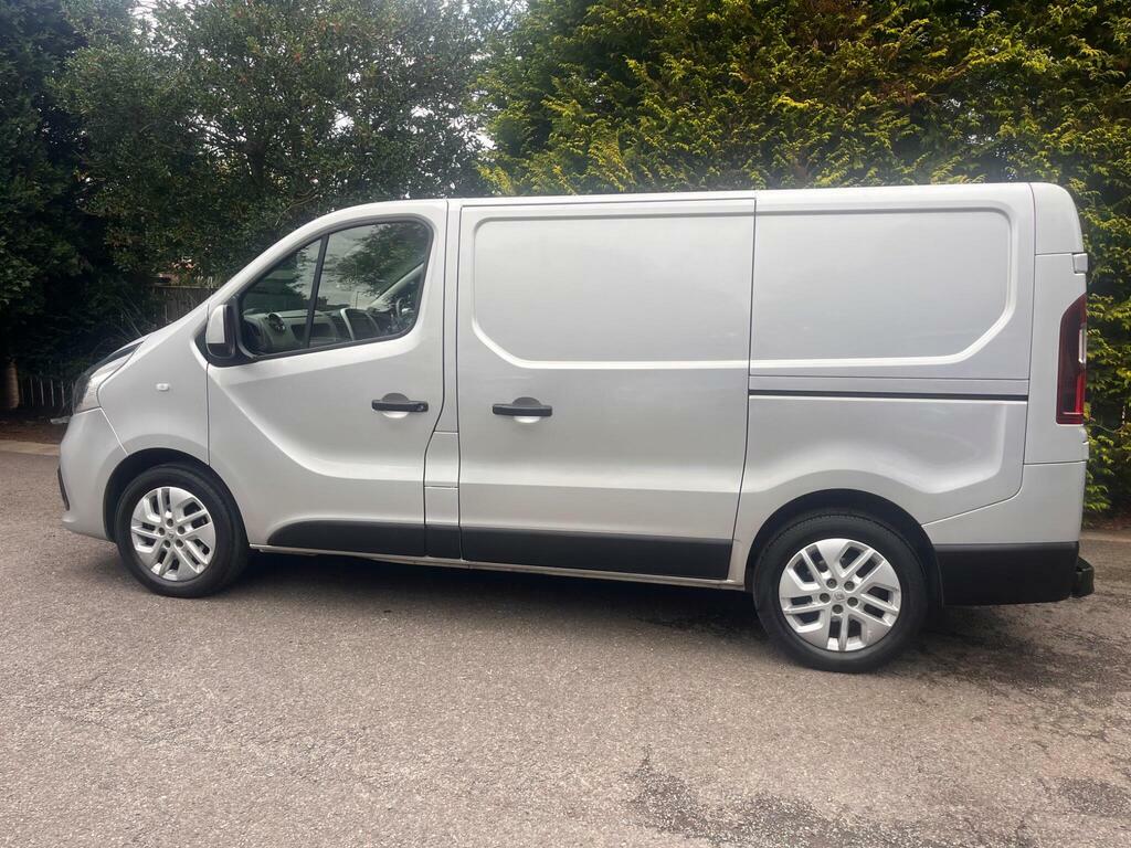 Renault Trafic 1.6 Dci 29 Business Panel Van Swb Standard Roof White #6