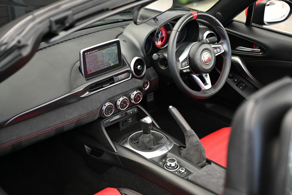 Abarth 124 Spider 1.4 Multiair Convertible Euro 6 Grey #38