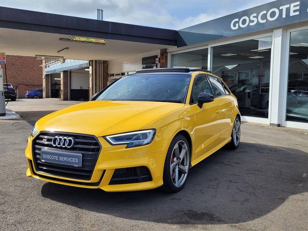 Audi S3 2.0 Tfsi Black Edition Sportback S Tronic Quattro Yellow #2