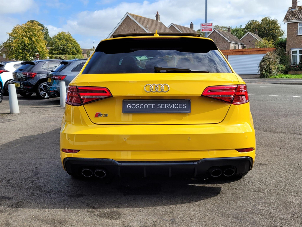 Audi S3 2.0 Tfsi Black Edition Sportback S Tronic Quattro Yellow #5