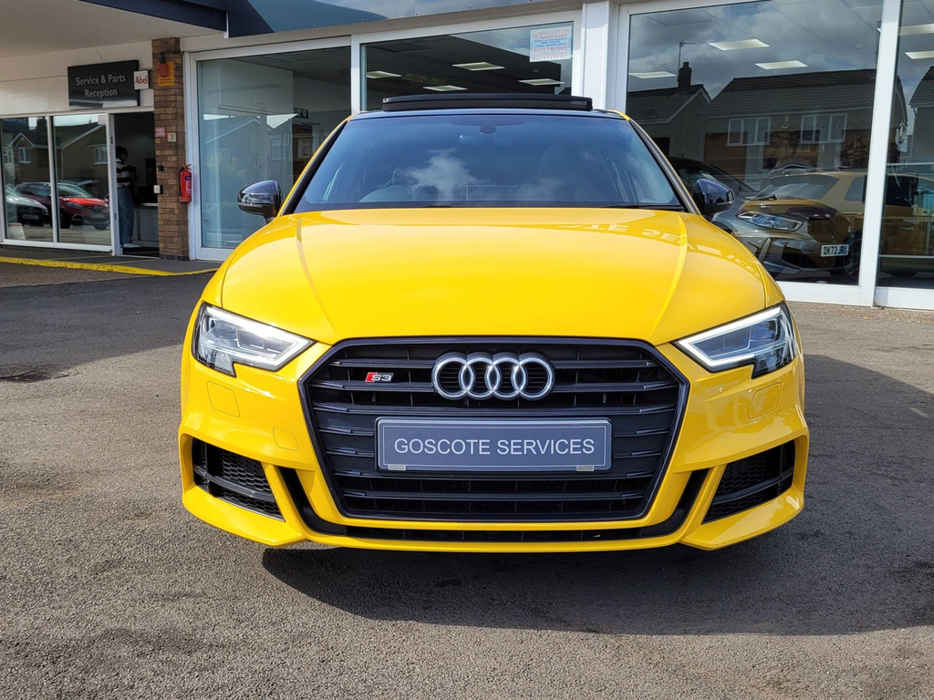 Audi S3 2.0 Tfsi Black Edition Sportback S Tronic Quattro Yellow