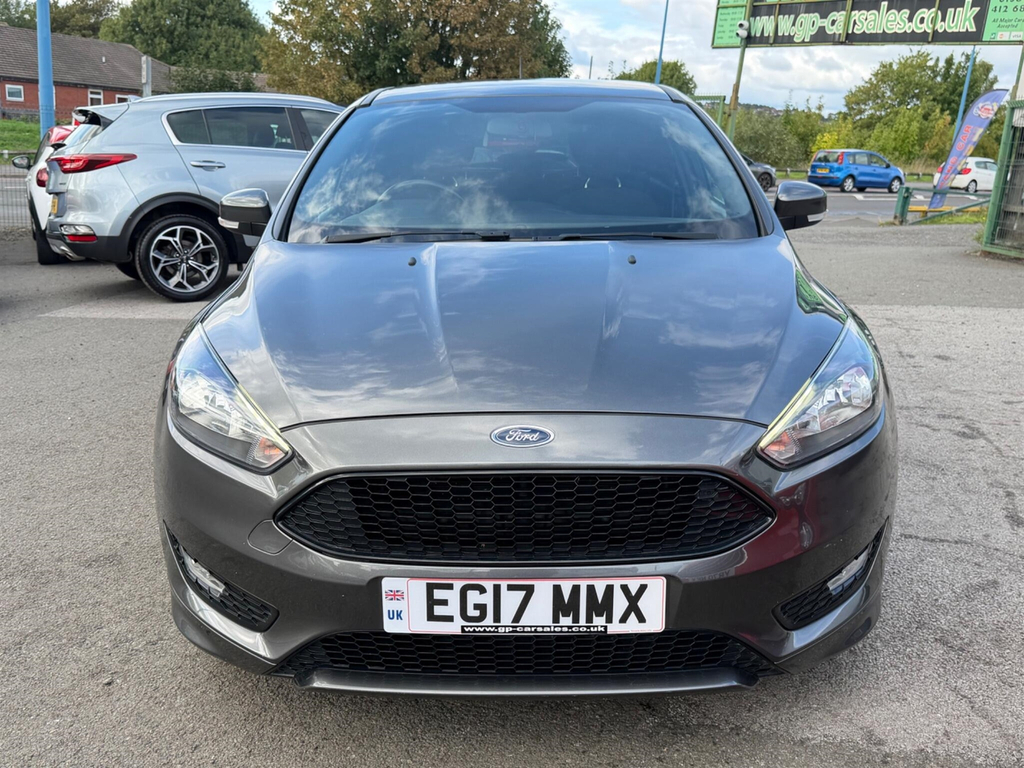 Ford Focus 1.5 Tdci St-line Euro 6 Ss Grey #2