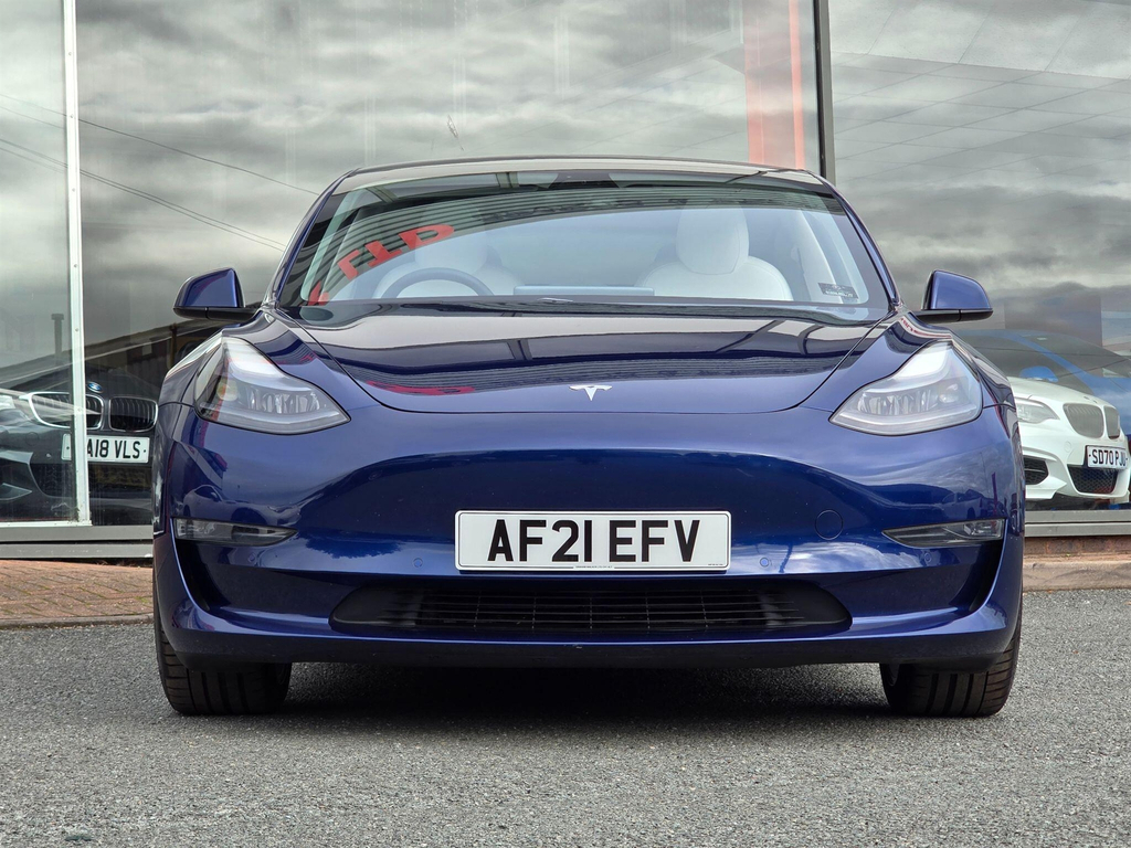 Tesla Model 3 Saloon Blue #4