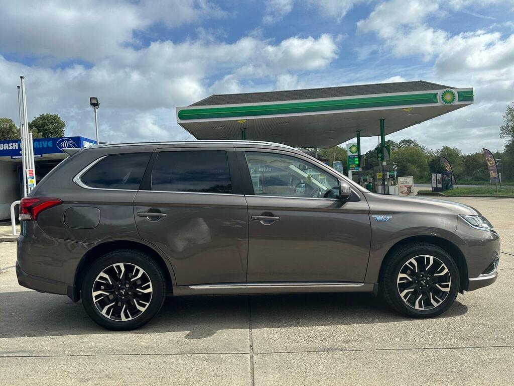 Mitsubishi Outlander 2.0H 12Kwh 5H Cvt 4Wd Euro 6 Ss Brown #3