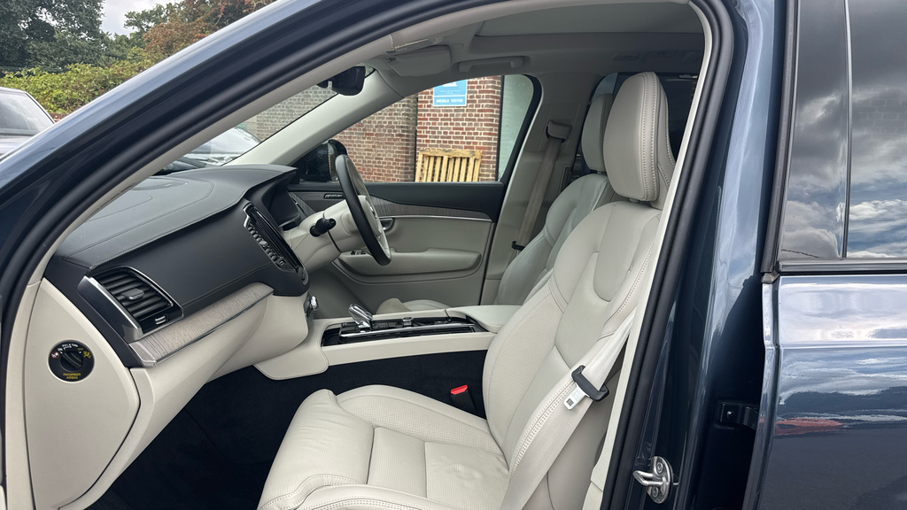 Volvo XC90 Ultimate Dark Blue #3
