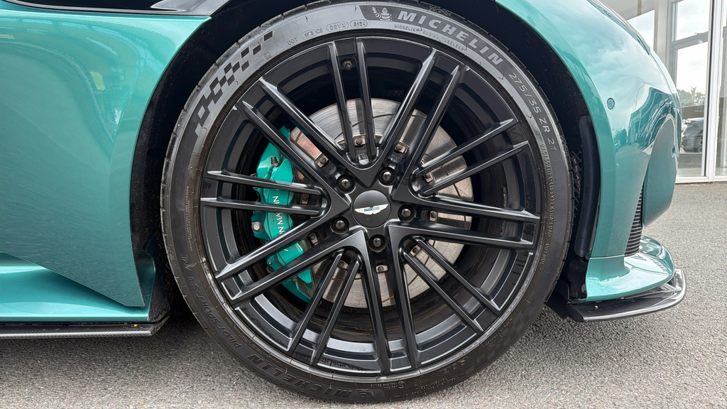 Aston Martin DB12 Coupe Green #4