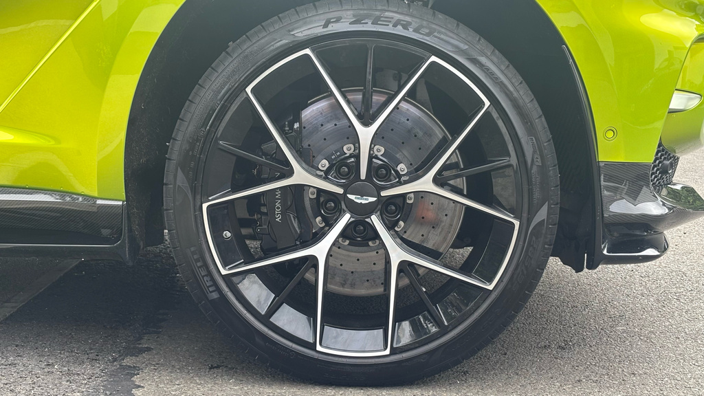 Aston Martin DBX Hatchback  #4