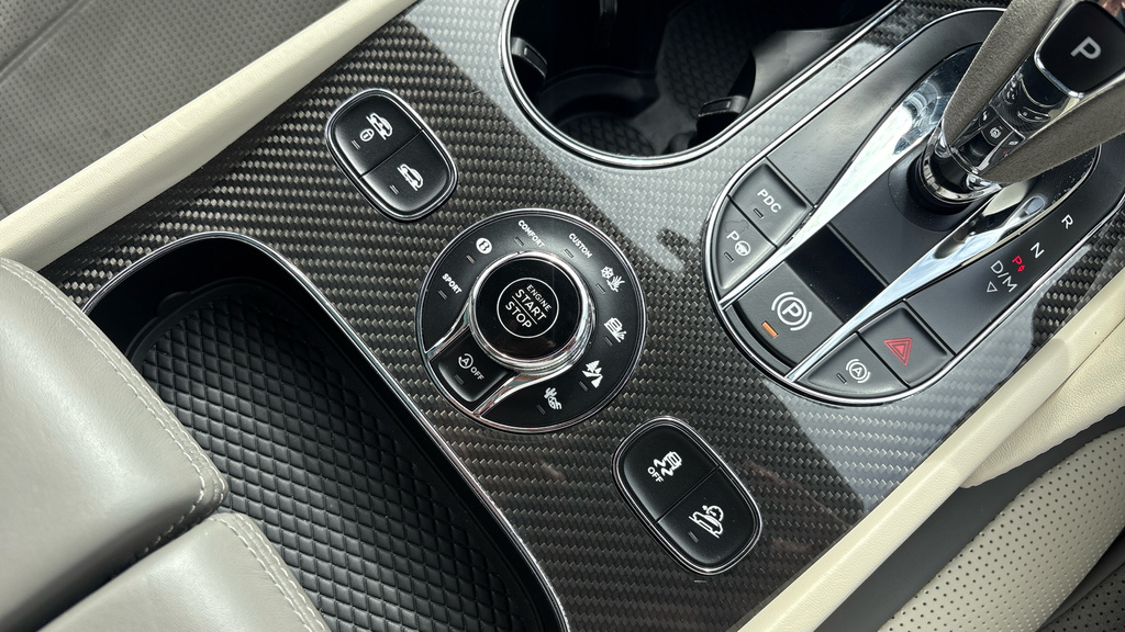 Bentley Bentayga 3.0 V6 Hybrid 462 S Touring Spec Black #27