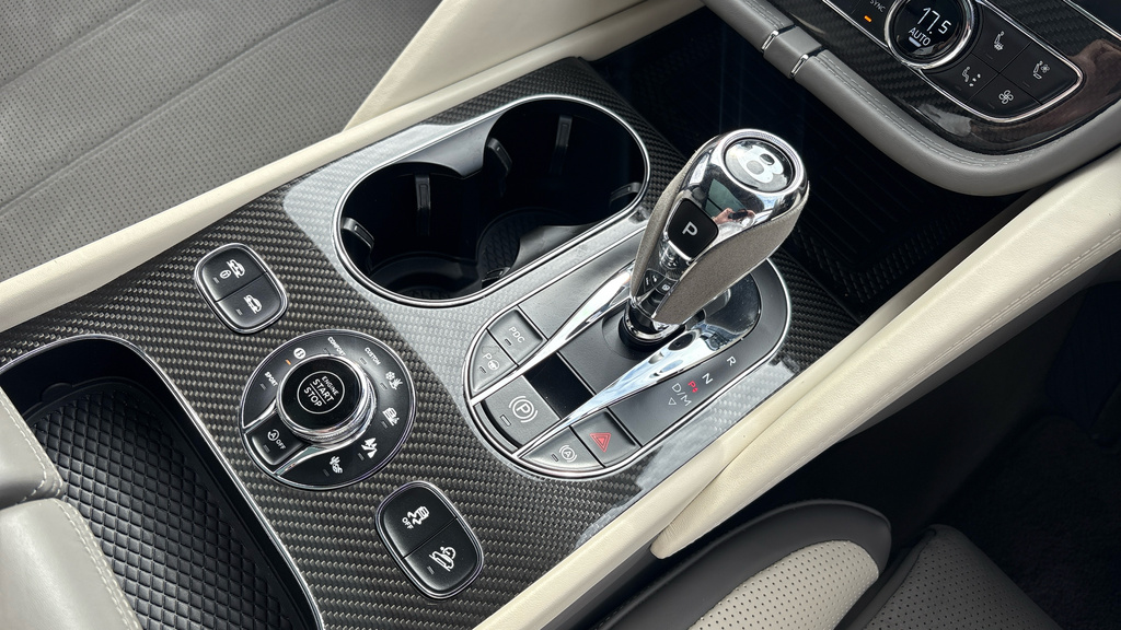 Bentley Bentayga 3.0 V6 Hybrid 462 S Touring Spec Black #25