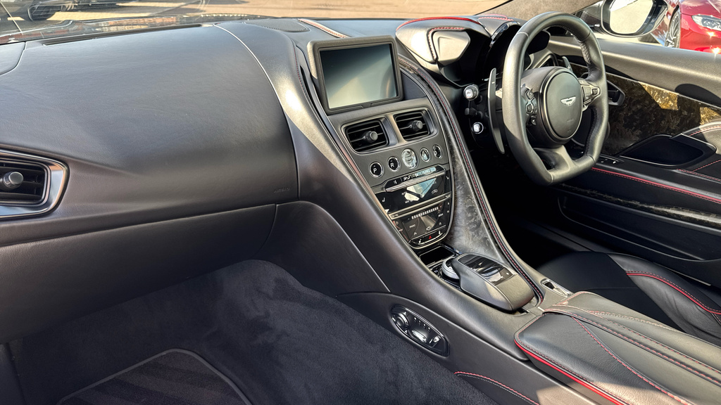 Aston Martin DBS 2019 Aston Martin Dbs Superleggera #28