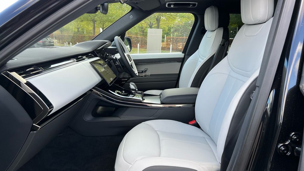 Land Rover Range Rover Sport Estate Black #3