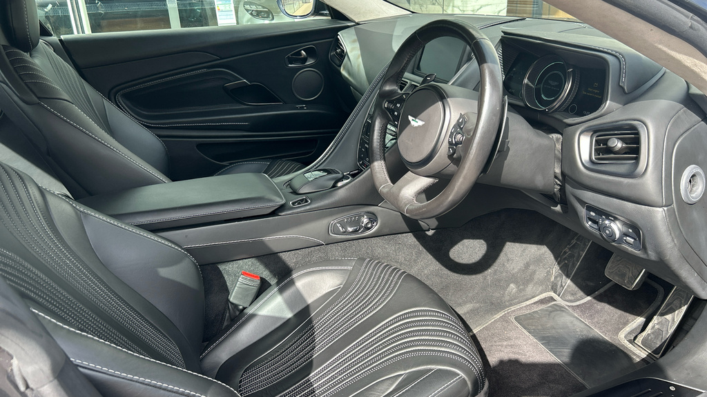 Aston Martin DB11 Coupe Grey #3