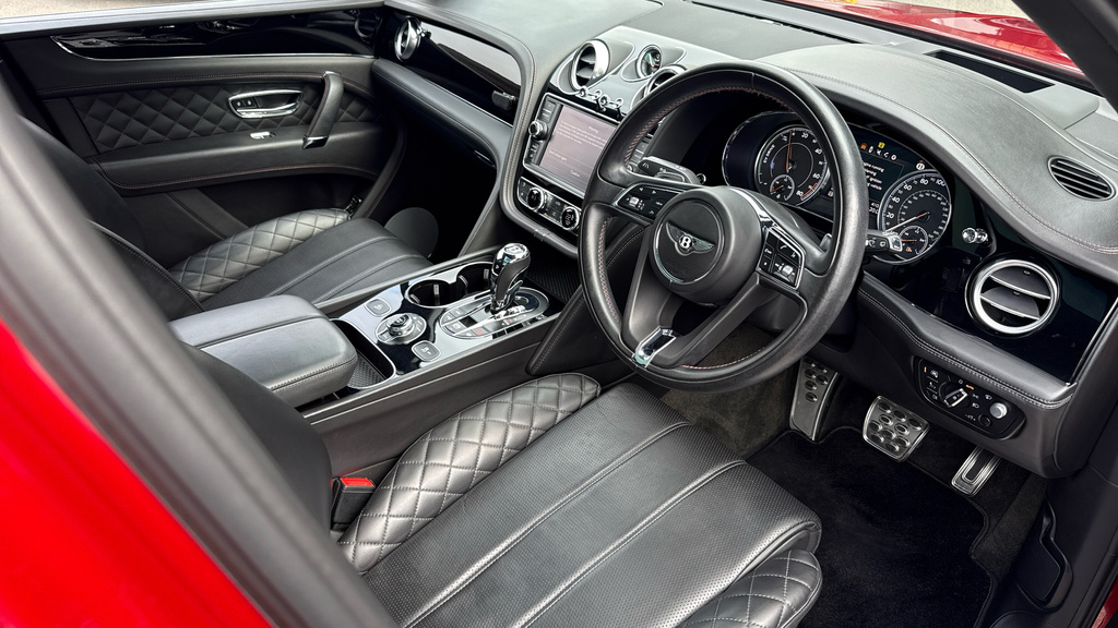 Bentley Bentayga Mulliner-city-tour Blue #14
