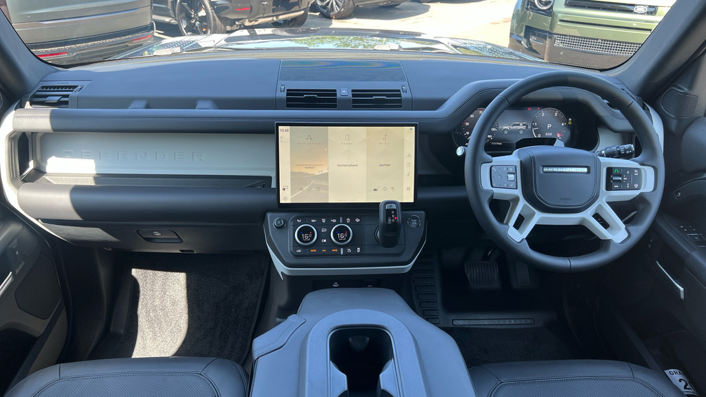 Land Rover Defender 90 3.0 D250 X-dynamic Hse 90 Grey #9