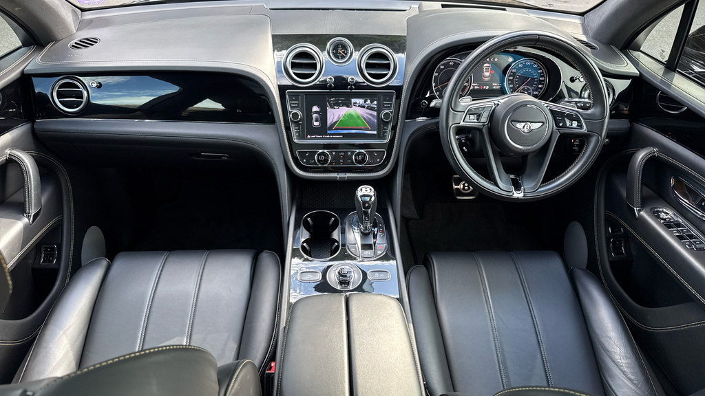 Bentley Bentayga V8 Black #4