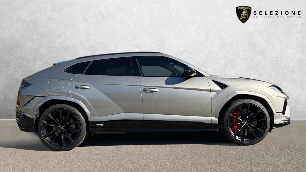 Lamborghini Urus Estate #2