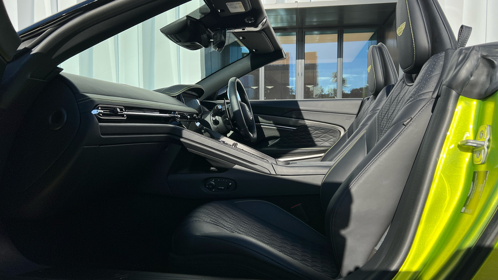 Aston Martin DB12 V8 Volante Euro 6 Silver #25