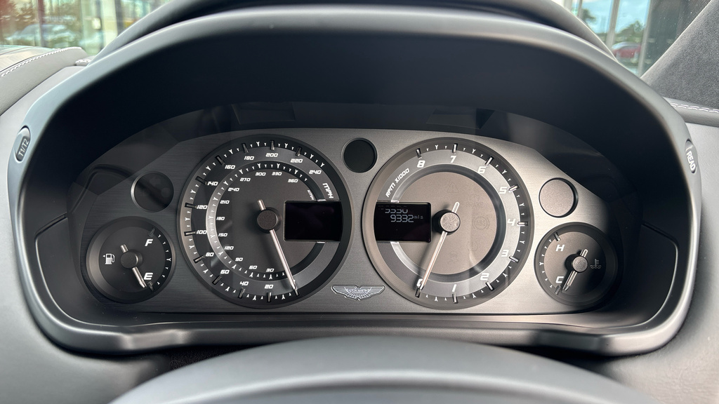 Aston Martin Vanquish Coupe Silver #6