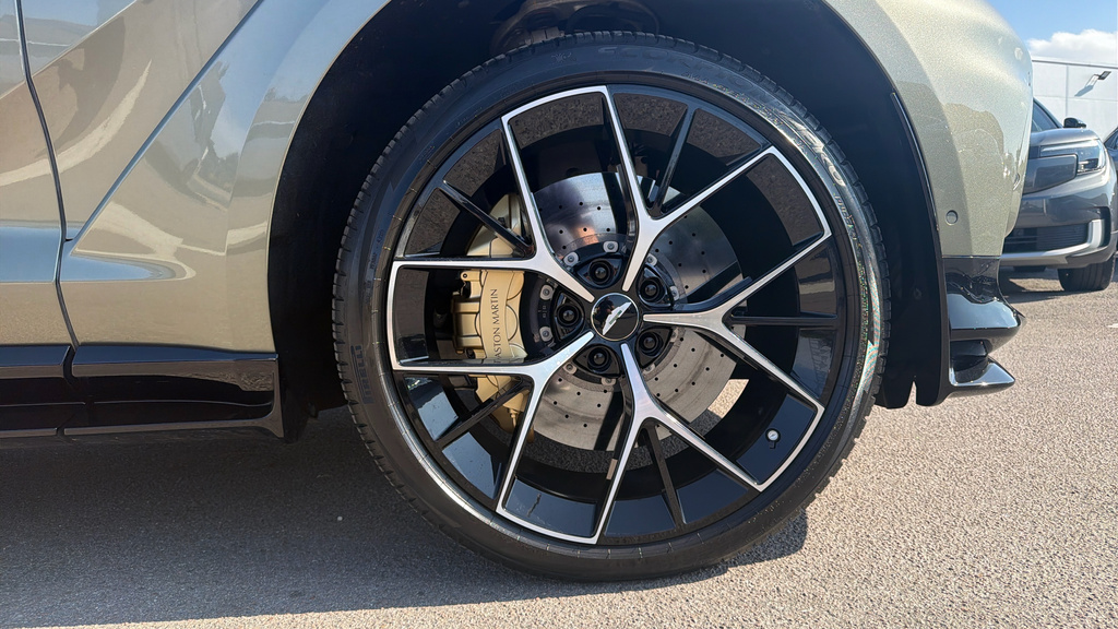 Aston Martin DBX Hatchback Grey #4