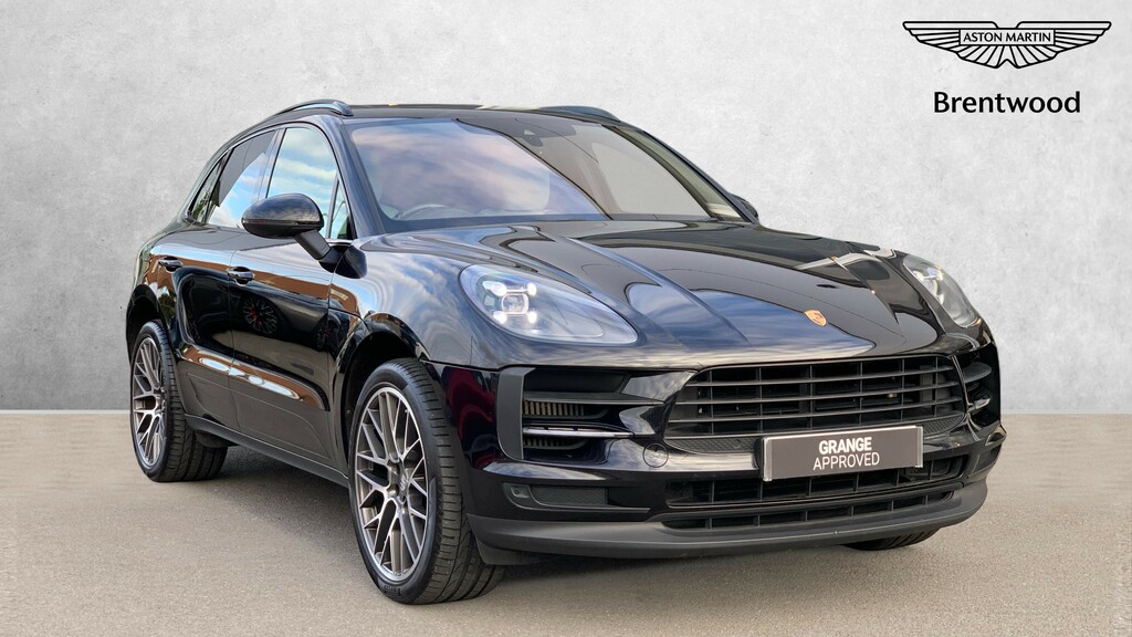 Porsche Macan Estate Black
