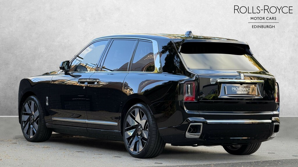 Rolls-Royce Cullinan Suv Black #2