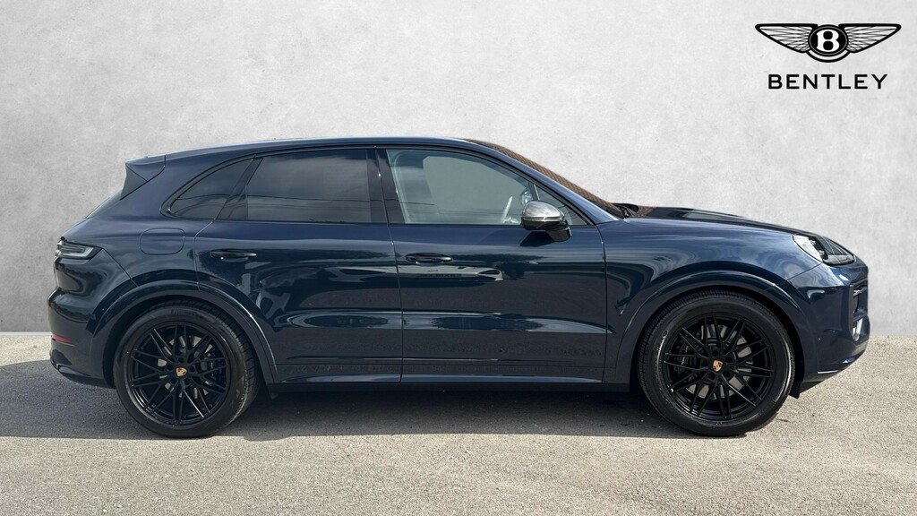 Porsche Cayenne Estate Blue #5