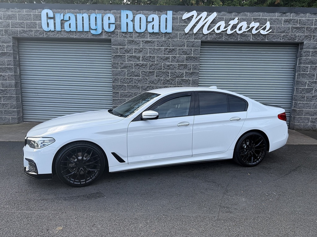 BMW 5 Series 520D M Sport U1996 Ulez White #4