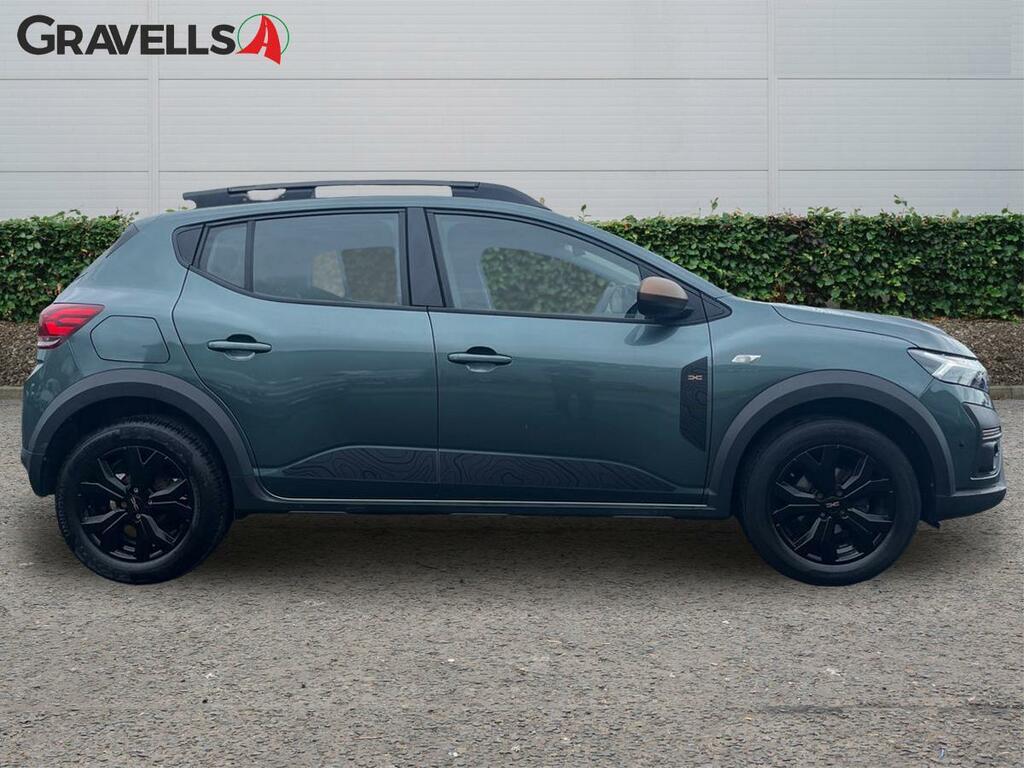 Dacia Sandero Stepway 1.0 Tce Extreme Hatchback Euro 6 Green #2