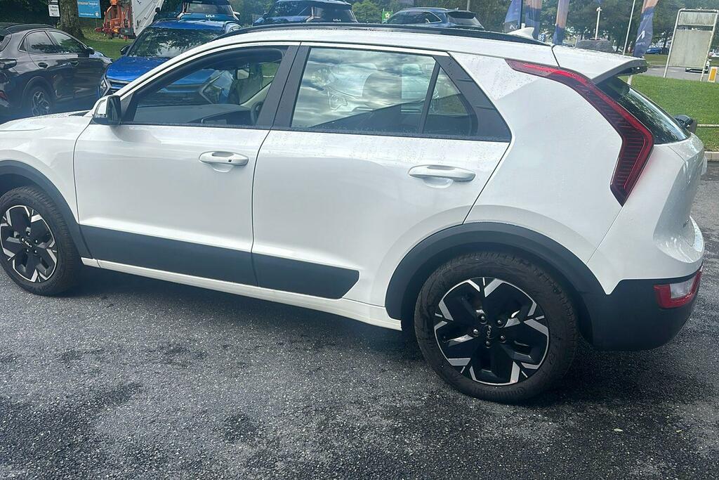 Kia e-Niro 64.8Kwh 2 Suv 201 Bhp White #4