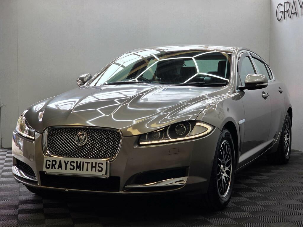 Jaguar XF Se Grey #3