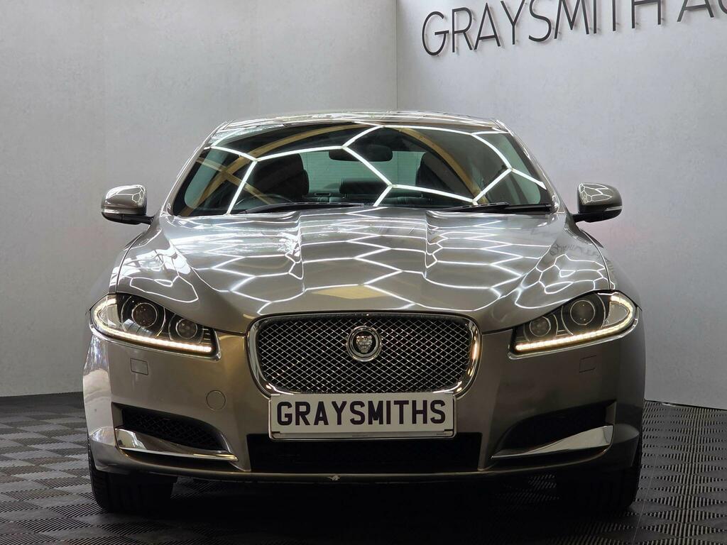 Jaguar XF Se Grey #4