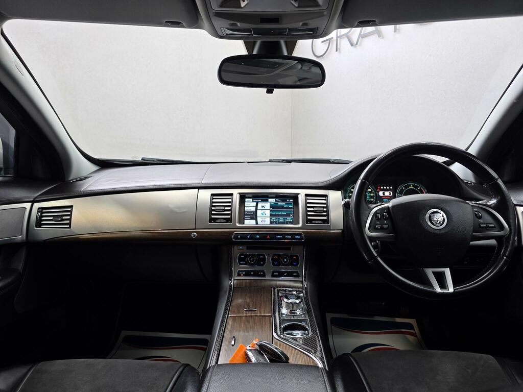 Jaguar XF 2.2L Sport Black #9