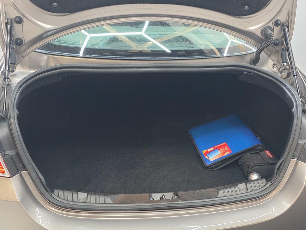 Jaguar XF 2.2L Sport Black #26