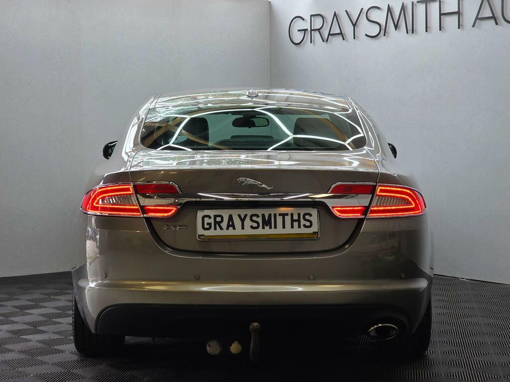 Jaguar XF Se Grey #6