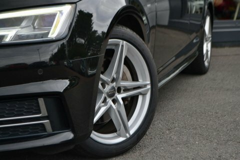 Audi A4 3.0 A4 S Black #3