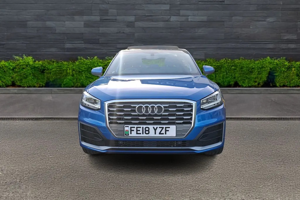 Audi Q2 S Line Tfsi S-a Blue #2