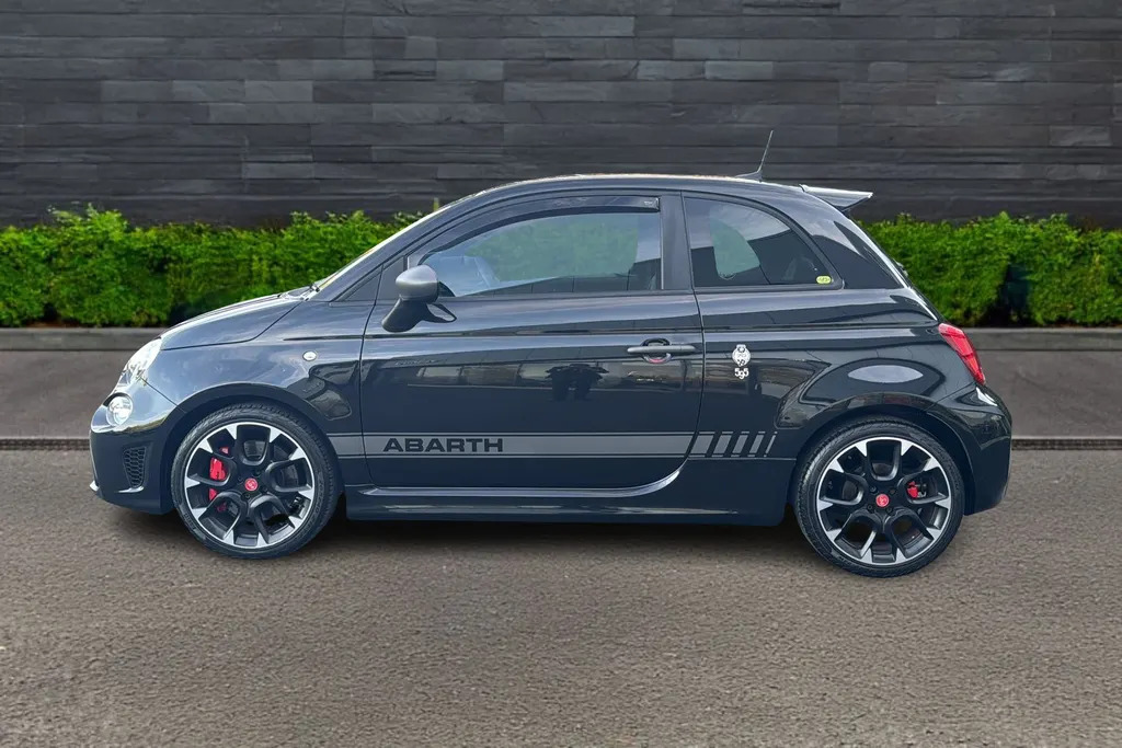 Abarth 595 1.4 T-jet 180 Competizione Black #4