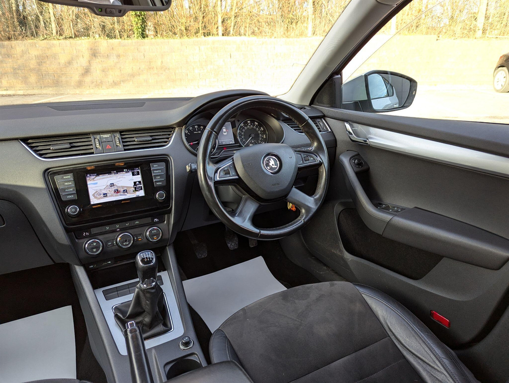 Skoda Octavia Elegance Tdi Cr 5-Door Silver #12