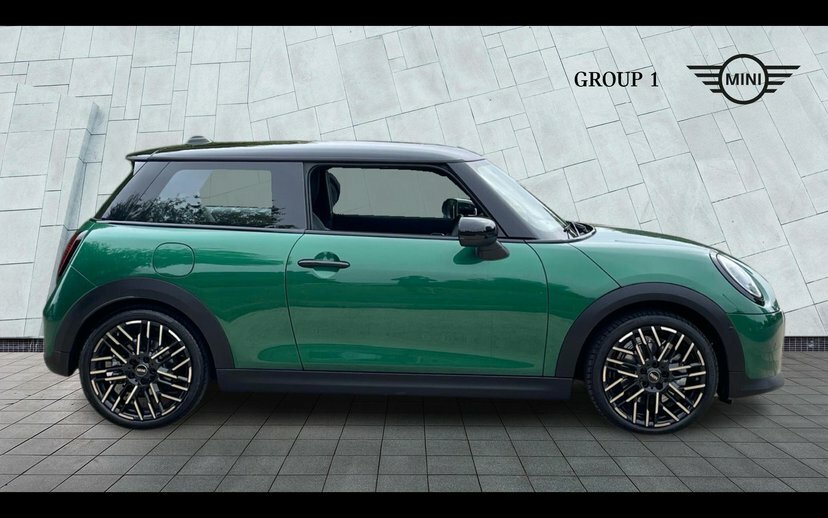 Mini Hatch Cooper C Green #3
